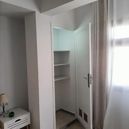 Tarajalluxuryroom בית הארחה גראן טאראחל